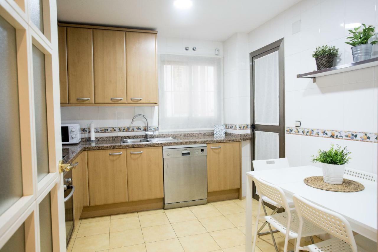Deluxe Playa Pacifico Apartment Malaga Exterior photo